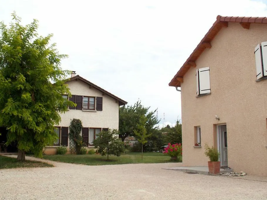 Le Clos Carre - Appart' Saint-Maurice-de-Gourdans Aparthotel